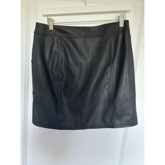 NWT Express Faux Leather Moto Zip Skirt, 8 - Picture 2 of 7